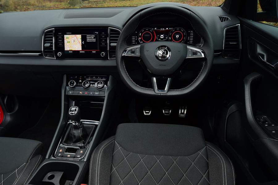 Торпедо Skoda Karoq 4x4 Sportline 2018 года  (UK) (фото 8 из 13)